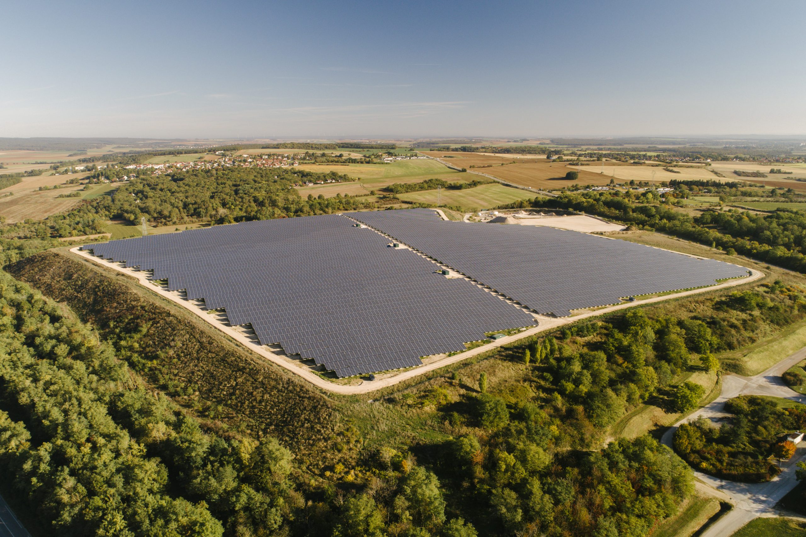 Dijon-Valmy : une impressionnante centrale photovoltaïque sur l’ex-décharge