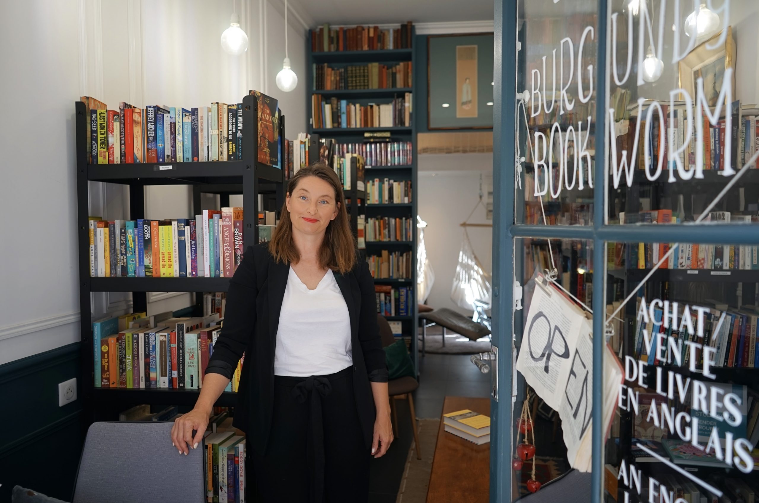 Brittany Black, créatrice de Burgundy Bookworm, une librairie anglophone à Dijon