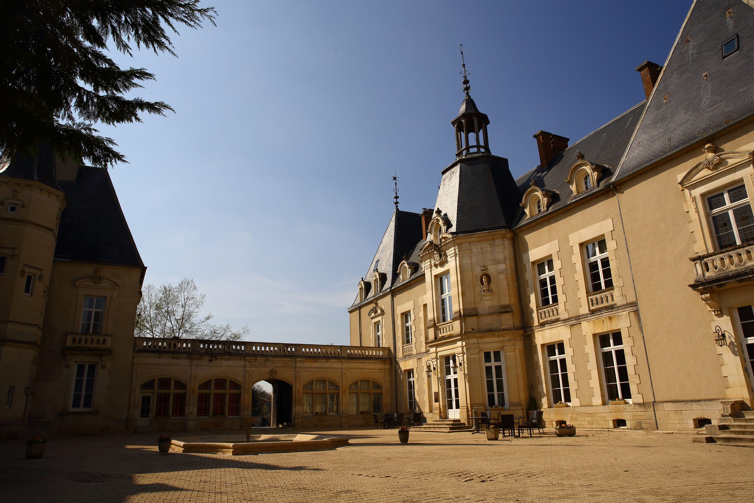 Un vide château ce weekend à SainteSabine